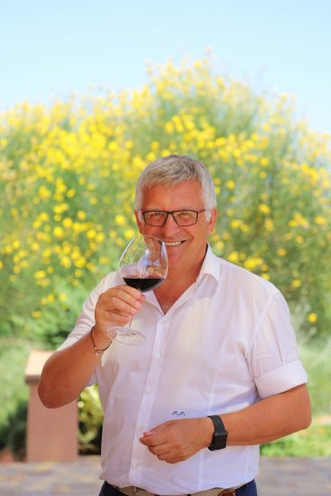 Stefano Sorlini, alla guida di Metinella nel territorio del Nobile di Montepulciano