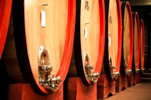 Bulk wines: the prices of Italian PDO falling and the gap is getting wider, say ISMEA data