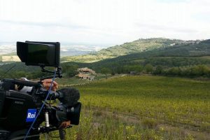 Soldati e Veronelli lo facevano agli albori. Ma perch&eacute; oggi &egrave; difficile parlare di vino in Tv?