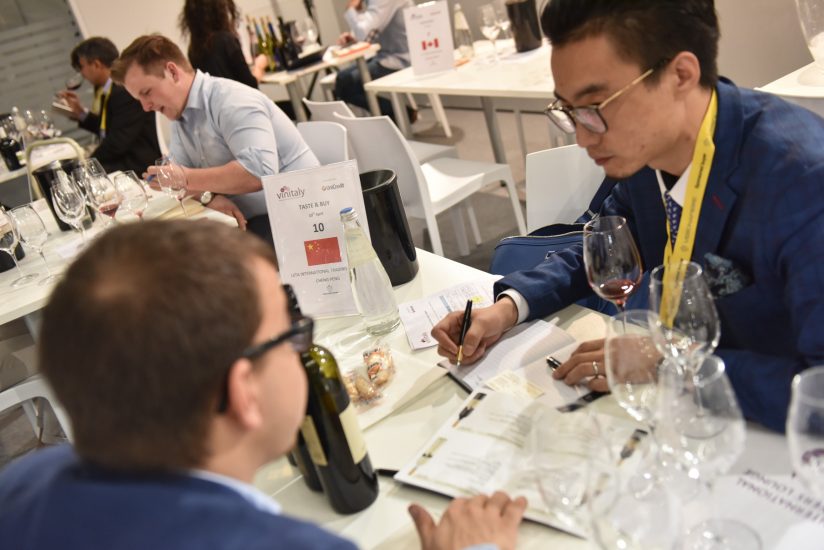 Vinitaly ed il vino italiano investono forte sull’Asia, area cresciuta del 227% in 10 anni