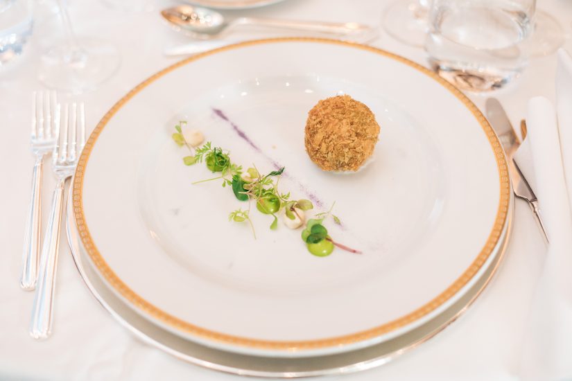 Rocher di carciofi con cremoso, scamorza affumicata e olio alla menta - Felice Lo Basso e Stefano Marzetti