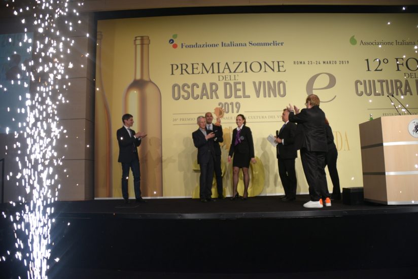 A Mastrojanni, uno dei riferimenti del Brunello di Montalcino, il premio degli Oscar del Vino per la Tradizione