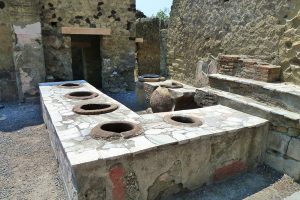 Fast food, altro che made in Usa: esistevano gi&agrave; nell&rsquo;antica Roma, in particolare a Pompei