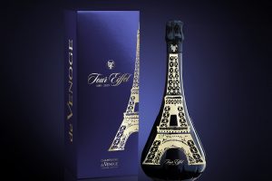 La Torre Eiffel compie 130 anni: la maison di Champagne de Venoge lancia una limited edition