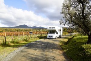 Maxiponte, la formula vincente è la vacanza in camper all’insegna dell’enoturismo