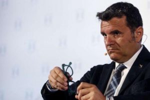 “Politica, scienza ed economia devono unirsi a tutela del vino, ambasciatore del made in Italy” “Politica, scienza ed economia devono unirsi a tutela del vino, ambasciatore del made in Italy”