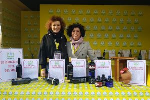 Dall’etichetta di fieno all’invecchiamento sul fondo del lago: le curiosità in arrivo da Vinitaly