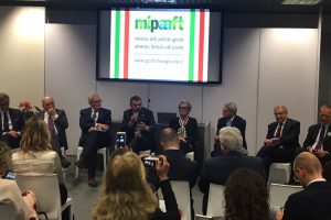 Innovazione tecnologica, sostenibilità ed enoturismo: i pilastri del domani per la filiera del vino