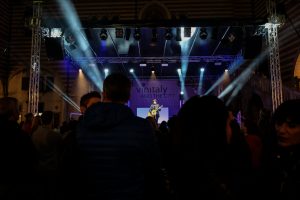 Business in fiera, spettacoli in piazza per gli enoappassionati: gli eventi di Vinitaly and the City