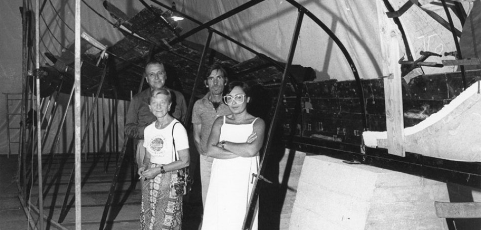 Pietro Alagna, presidente di Cantine Pellegrino, con l’archeologa Honor Frost, Vito Bonanno, Rossella Giglio e la Nave Punica