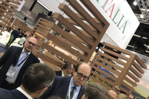 Cresce il vino italiano in Francia, e Prosecco entra ne Le Petit Robert, il dizionario francese n. 1 Cresce il vino italiano in Francia, e Prosecco entra ne Le Petit Robert, il dizionario francese n. 1