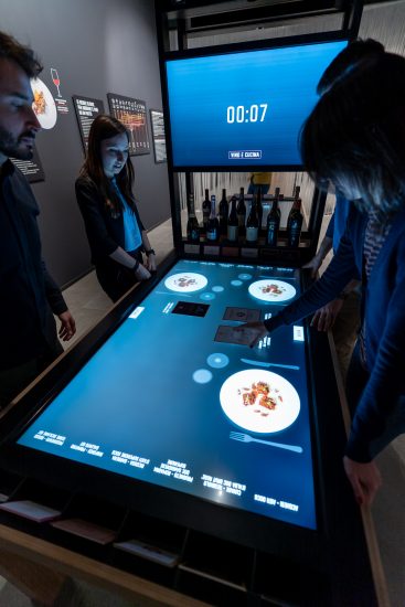 La “Wine Experience” di Mondodelvino, il vino attraverso i sensi