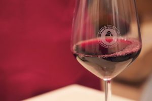 Frodi, il Consorzio del Primitivo di Manduria blocca marchi falsi in Italia, Svizzera e Sudafrica