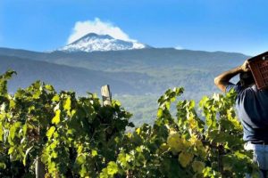 Sicily (and Etna) on top of VinePair&rsquo;s top 50: Giovanni Rosso on the podium, Planeta almost