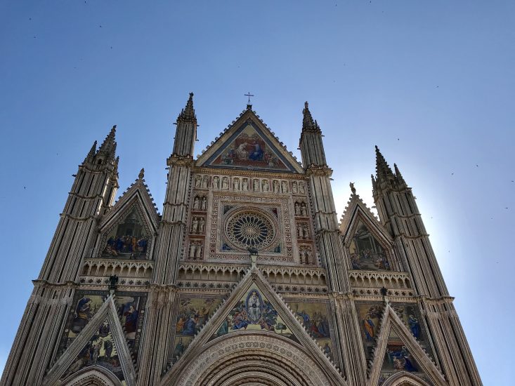 Il Duomo di Orvieto, capolavoro artistico della Città del vino dei papi