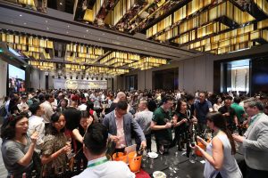 Cina, il mercato soffre, ma il futuro passa da qui, e il roadshow di Vinitaly scopre nuove mete