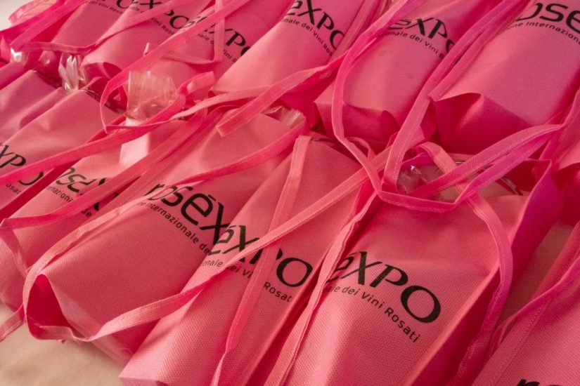 In agenda Roséxpo e il Trasimeno Rosé Festival. Prede il via Al Meni a Rimini, mentre a Forlimpopoli torna la Festa Artusiana