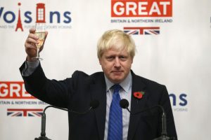 Uk, il pro Brexit Boris Johnson è il nuovo premier: minacciava il Prosecco, ama il Tignanello