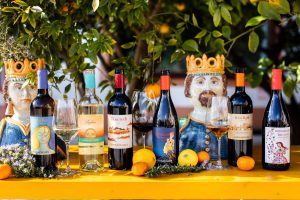 Dolce&Gabbana e Donnafugata, i simboli del made in Sicily di nuovo insieme, tra vino e alta moda