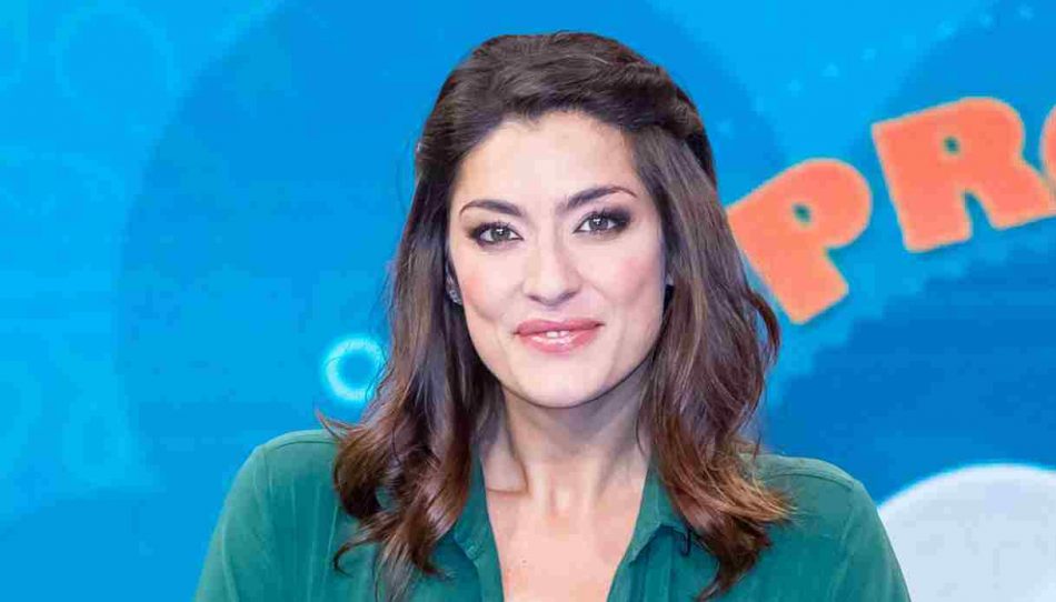 Elisa Isoardi confermata alla guida de La Prova del Cuoco