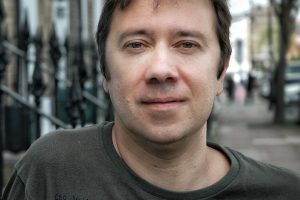 Con Tiziano Gaia in un dissacrante ed ironico dietro le quinte del mondo della degustazione enoica