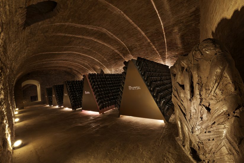 Le cattedrali sotterranee della cantina Bosca 