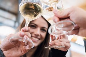 Osservatorio Signorvino: il wine lover beve sempre più bollicine (e spende di più) Osservatorio Signorvino: il wine lover beve sempre più bollicine (e spende di più)