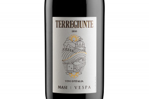 I Consorzi della Valpolicella e del Primitivo di Manduria contro “Terregiunte”