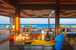 Estate, oltre 1,3 milioni di posti di lavoro nel turismo, oltre il 60% in bar e ristoranti