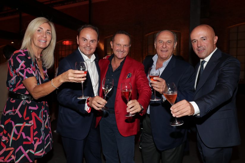 Gabriella Perino, Matteo Lunelli, Francesco Cerea, Gerry Scotti, e Gianluigi Nuzzi