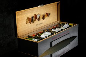 12 bottiglie storiche dei produttori di Primum Familiae Vini in asta benefica per Sotheby’s 12 bottiglie storiche dei produttori di Primum Familiae Vini in asta benefica per Sotheby’s