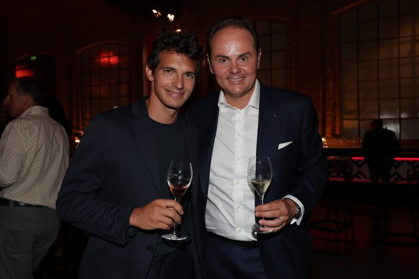 Matteo Lunelli con l’imprenditore Riccardo Pozzoli