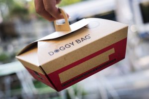 Cercasi doggy bag, una carta vincente per arginare il fenomeno dello spreco alimentare