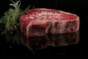 Coldiretti: gli italiani tornano a mangiare la carne (+16% nel 2018), ma non di &ldquo;laboratorio&rdquo;