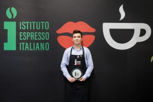 Il caffè, in Italia, vale 4 miliardi di euro. Ed il campione mondiale dell’espresso è italiano Il caffè, in Italia, vale 4 miliardi di euro. Ed il campione mondiale dell’espresso è italiano
