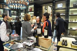 Grandi firme della moda e del vino, lusso e charity: è “La Vendemmia” di Via Monenapoleone