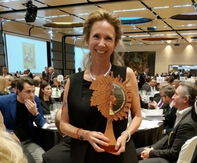 The Best Enologist 2019 “Giacomo Tachis“ Award, wanted by Bibenda and Fis, to Barbara Tamburini