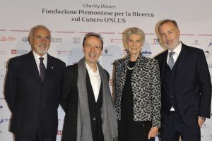 Cento bottiglie di vini piemontesi per Roberto Benigni: ecco il Premio Langhe Roero Monferrato