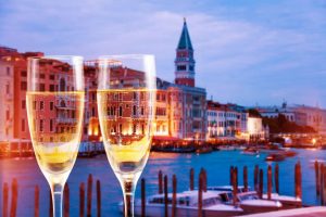 Con il Prosecco Doc a Venezia, con l’Amarone tra le vette di Cortina, ecco gli eventi di Capodanno