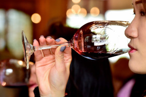 Ristorazione e hotellerie in Cina valgono 687 miliardi di dollari di consumi. Con il vino al centro Ristorazione e hotellerie in Cina valgono 687 miliardi di dollari di consumi. Con il vino al centro