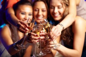 Le bollicine italiane corrono ancora nel 2019, con il Prosecco che conquista i giovani di Francia Le bollicine italiane corrono ancora nel 2019, con il Prosecco che conquista i giovani di Francia