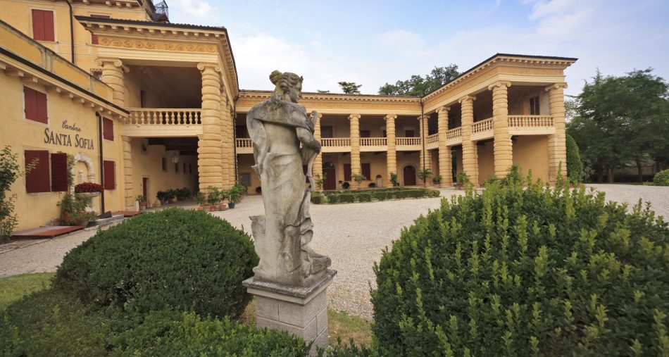Santa Sofia, la villa palladiana