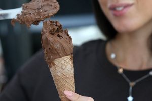 Una dolce ripartenza per la filiera del gelato, consumi da record per coni e coppette Una dolce ripartenza per la filiera del gelato, consumi da record per coni e coppette