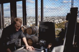 Il vino di Parigi, prodotto dalle uve dell&rsquo;&Icirc;le-de-France, rinasce sulla Tour Eiffel