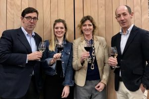 Un brindisi alla prima joint venture siculo-francese del vino, tra le famiglie Planeta e Oddo