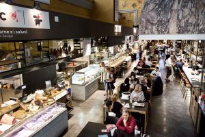 I mercati, dopo i ristoranti, sono la meta preferita dai turisti del gusto del Belpaese I mercati, dopo i ristoranti, sono la meta preferita dai turisti del gusto del Belpaese