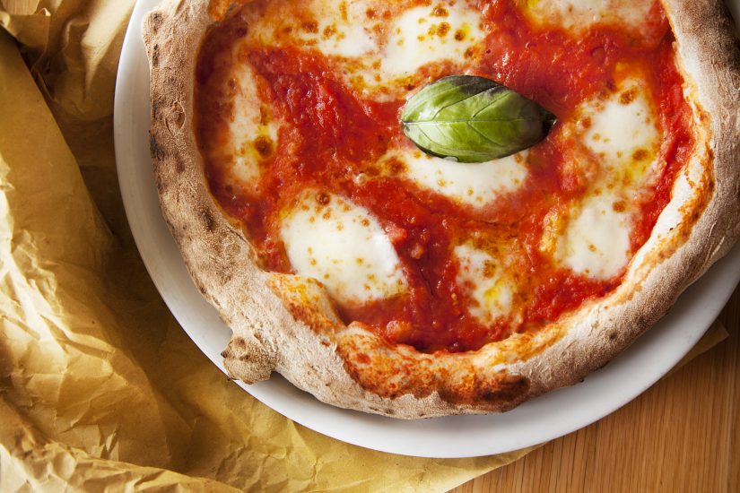Pizza Napoletana, lasagne e Prosciutto di Parma: il made in Italy al top per CNN Traveller