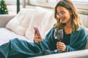 Trasformare un momento difficile in occasione di riscoperta della buona tavola (e vino) a casa