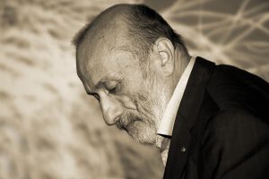 Carlo Petrini: da emergenza possibilità di ripensare modello produttivo e rapporto con agricoltura Carlo Petrini: da emergenza possibilità di ripensare modello produttivo e rapporto con agricoltura