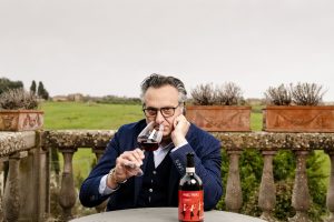 Un messaggio di speranza, che parte dal vino: a lanciarlo, sulle reti tv nazionali, Tenute Piccini